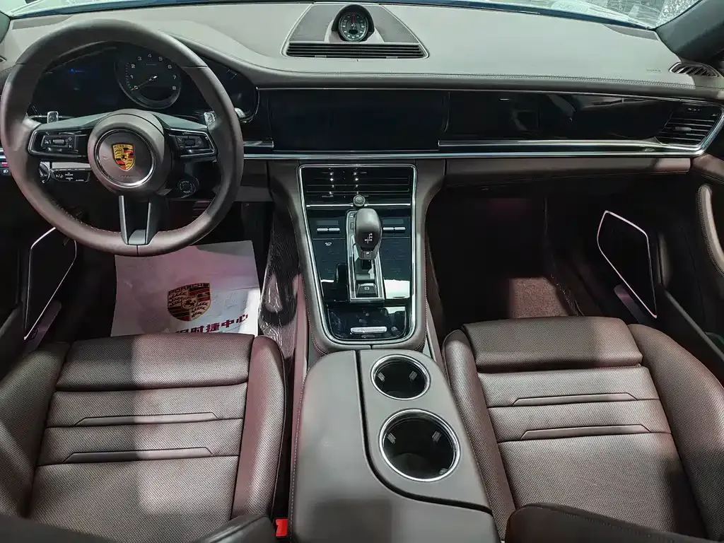 Porsche Panamera — фото 10