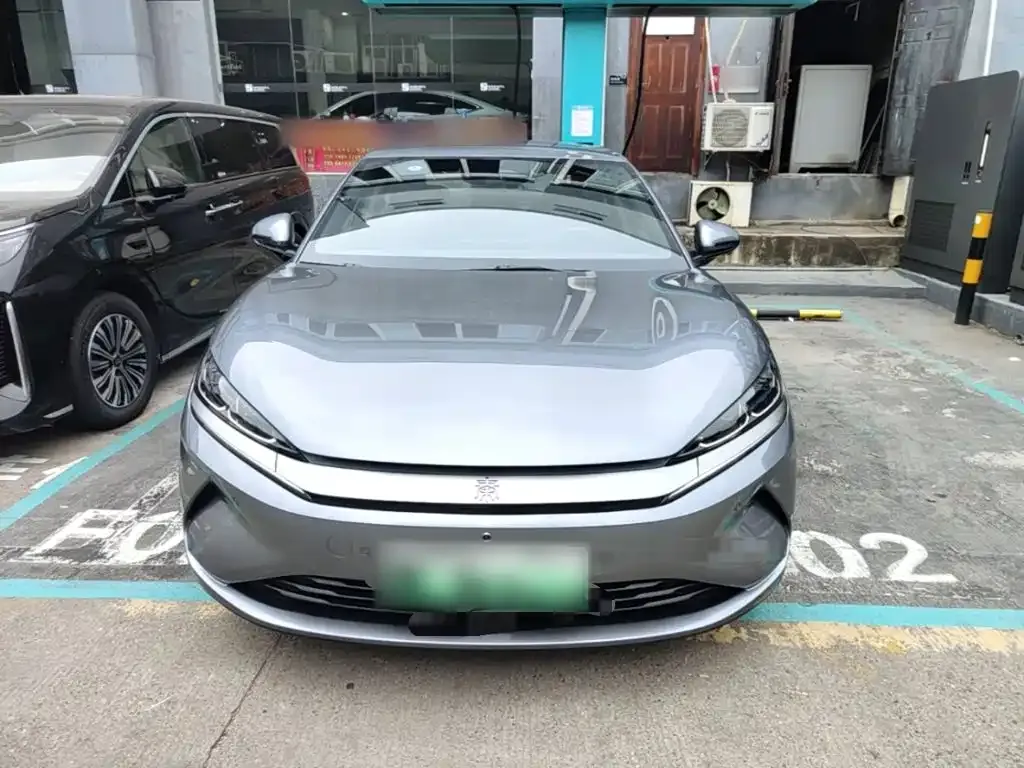 BYD Qin L — фото 7