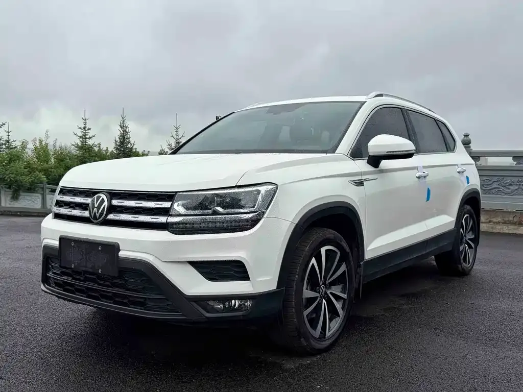 Volkswagen Tharu — фото 1