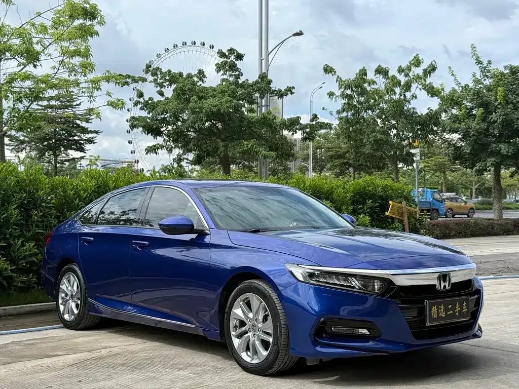 Honda Accord — фото 7