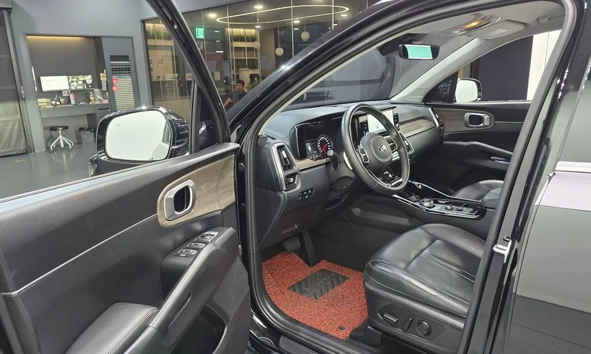 Kia Sorento — фото 4