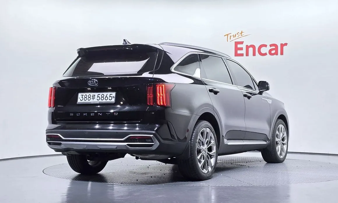 Kia Sorento — фото 7
