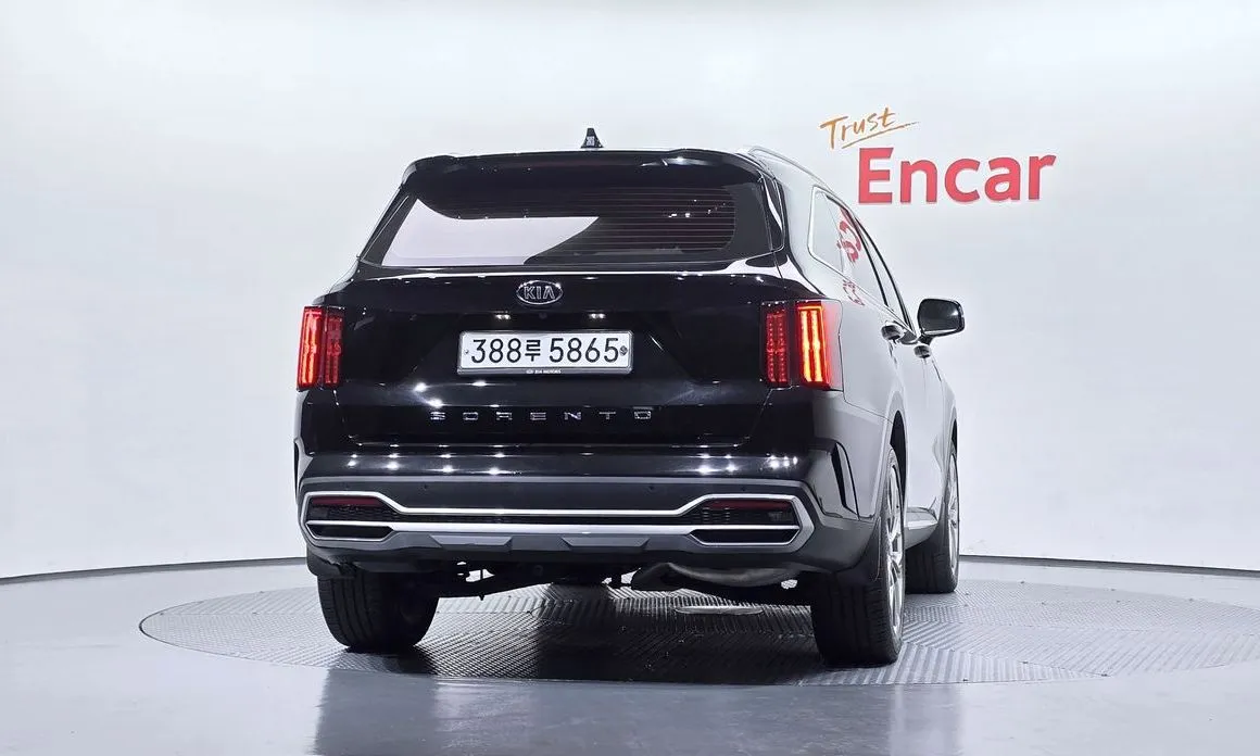 Kia Sorento — фото 3
