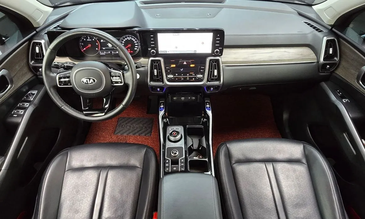 Kia Sorento — фото 10