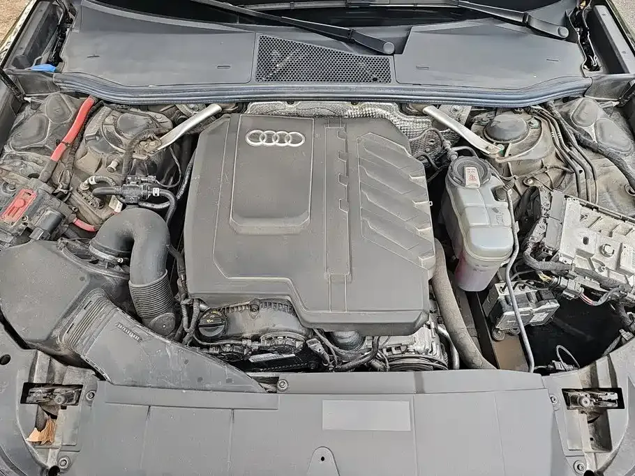 Audi A6L — фото 9