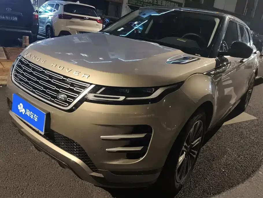 Land Rover Evoque — фото 1