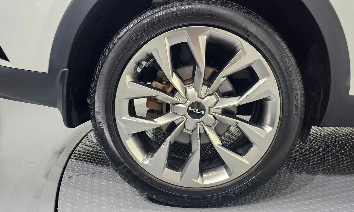 Kia Sorento — фото 10