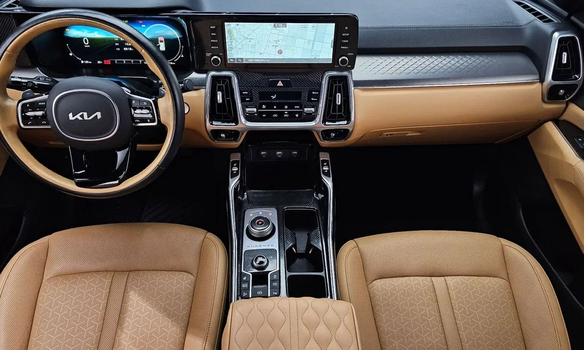 Kia Sorento — фото 9