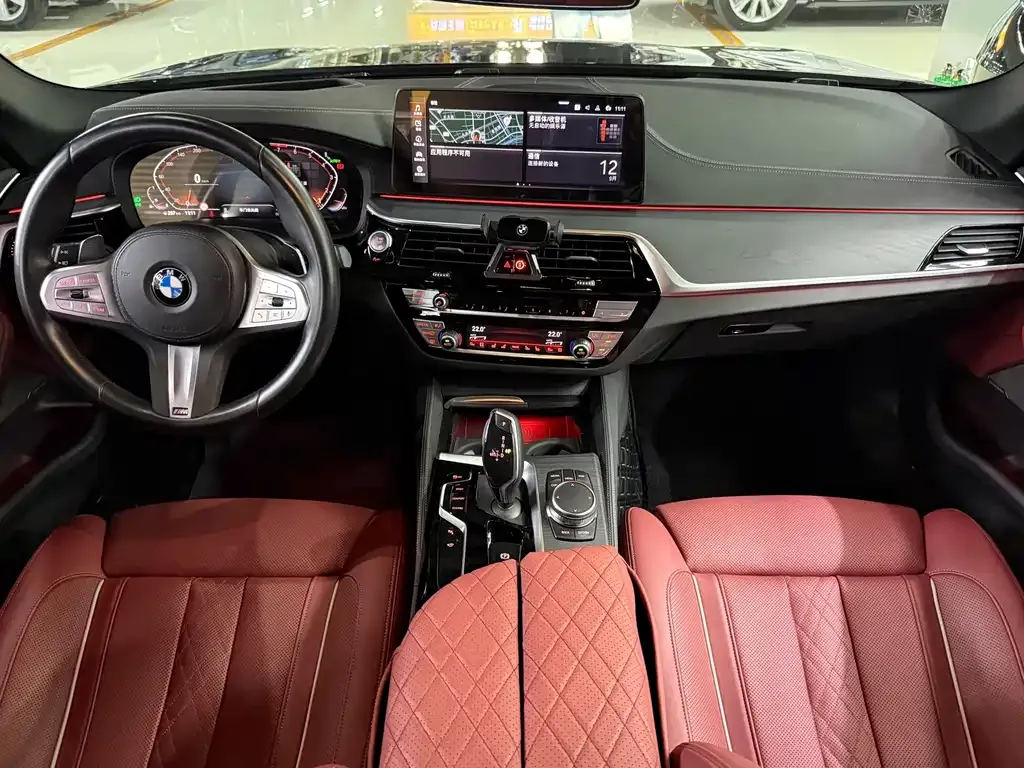 BMW 5 Series — фото 10