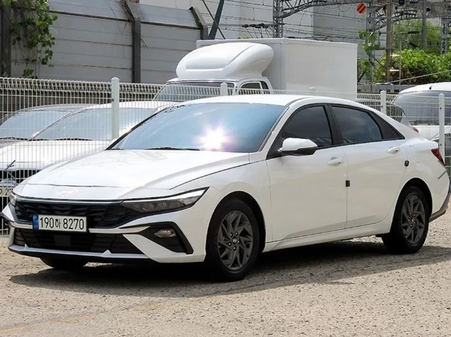 Hyundai AVANTE — фото 9