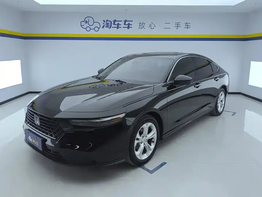 Honda Accord — фото 1