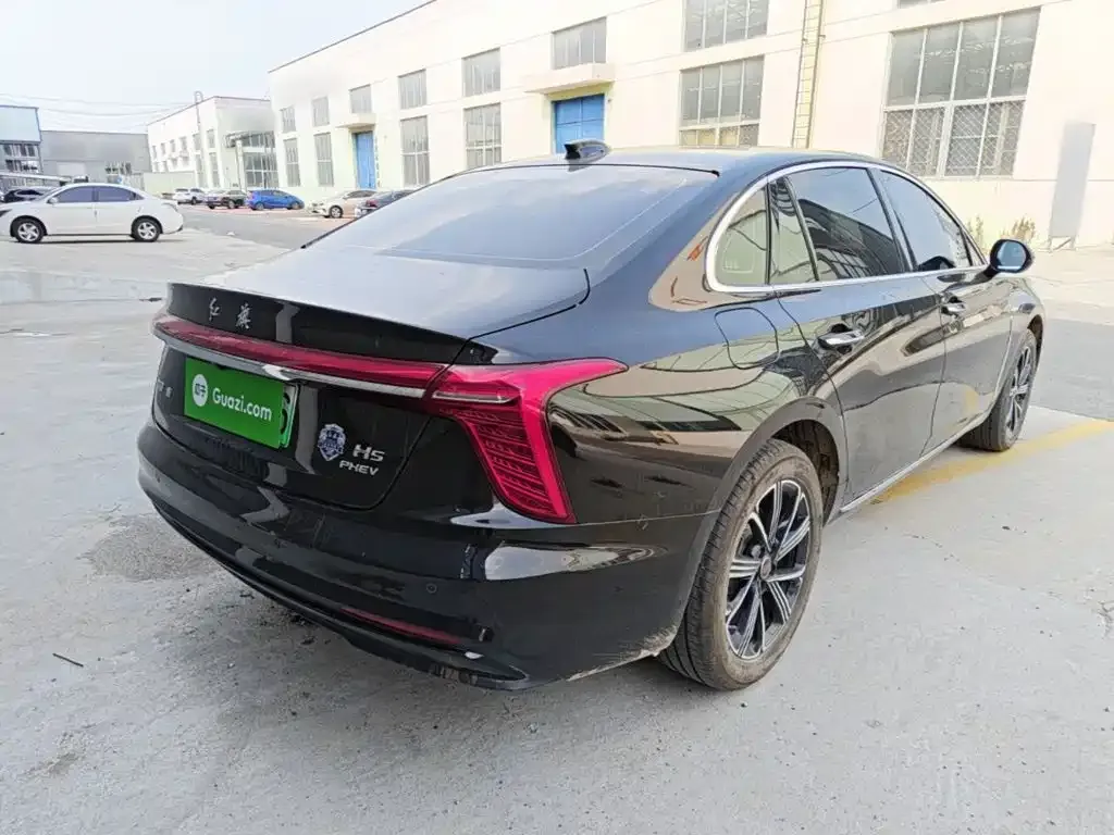 Hongqi H5 PHEV — фото 8