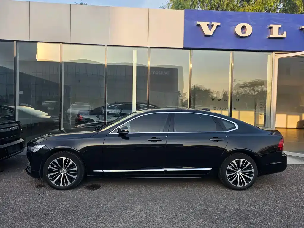 Volvo S90 — фото 4
