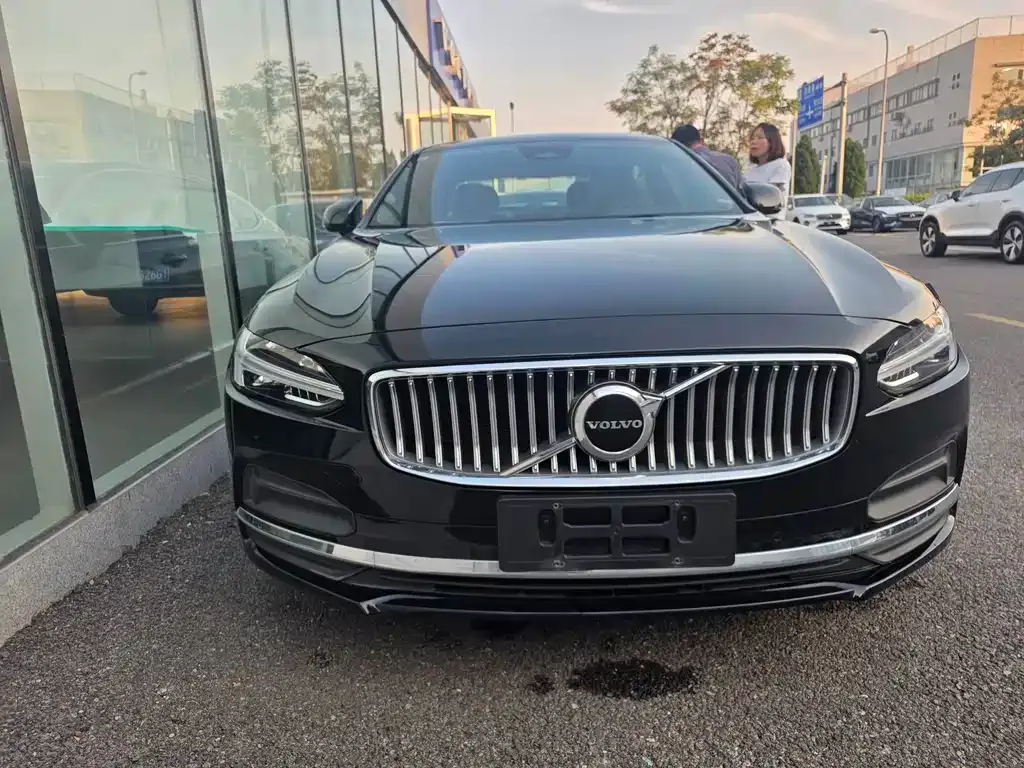Volvo S90 — фото 5