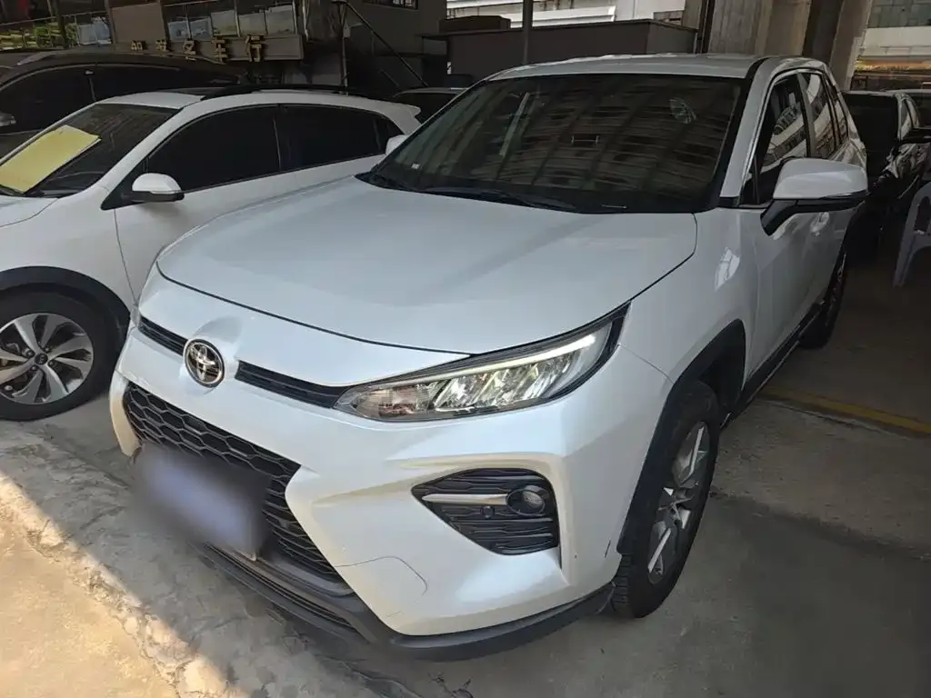 Toyota Wildlander — фото 1