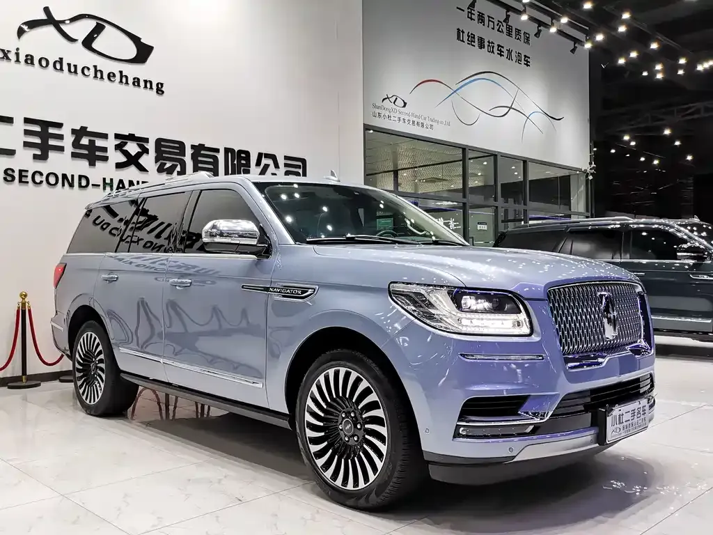 Lincoln Navigator — фото 1