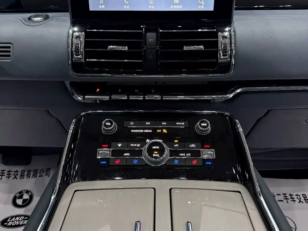 Lincoln Navigator — фото 9