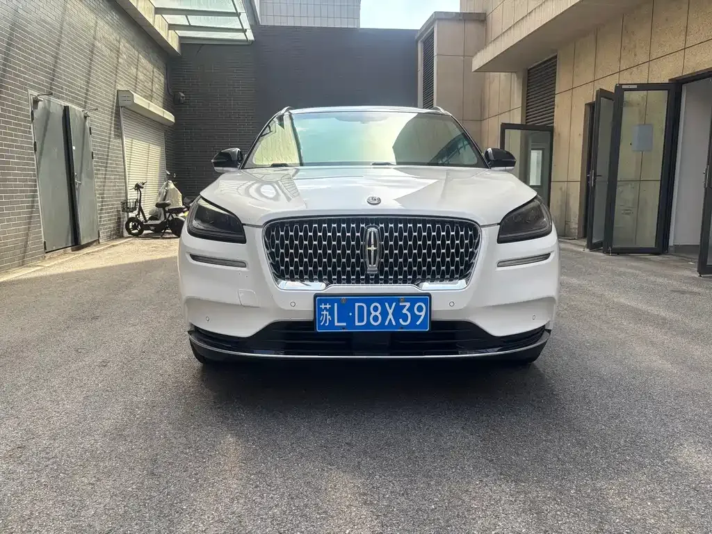 Lincoln Corsair — фото 10