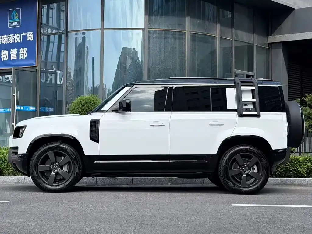 Land Rover Defender — фото 4