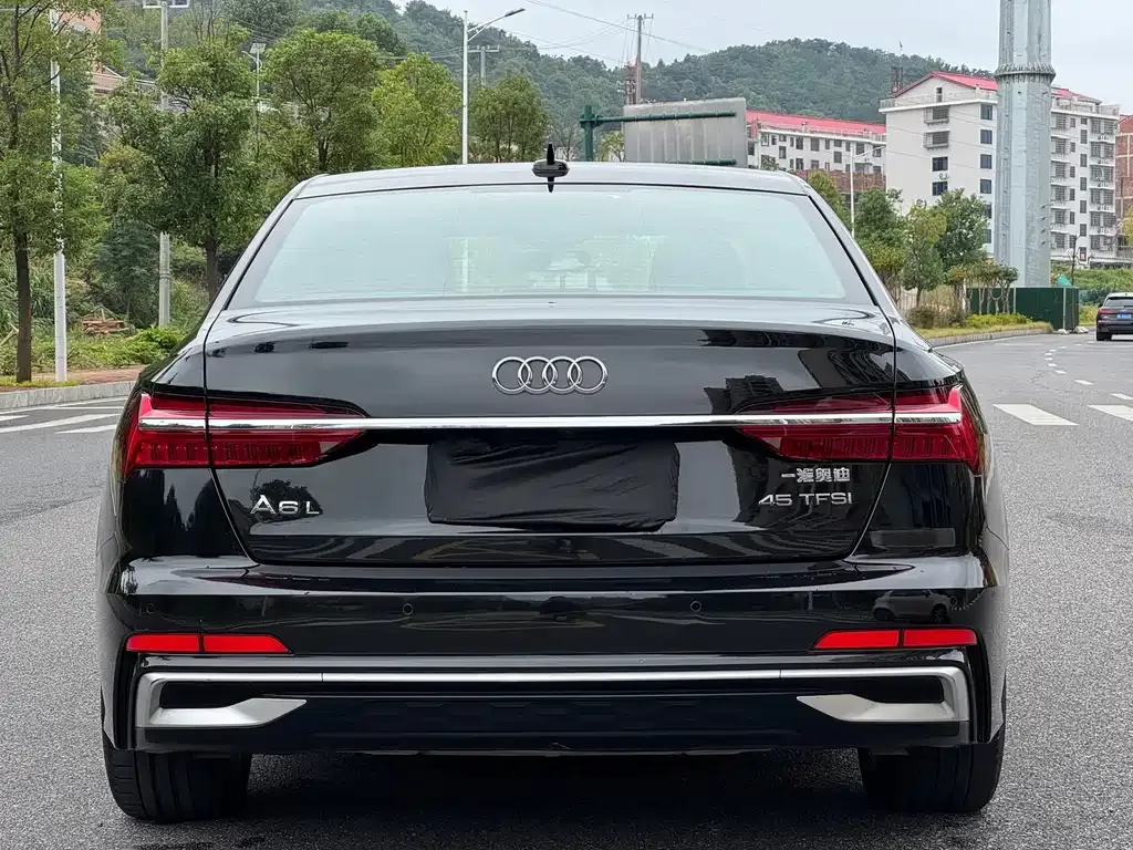 Audi A6L — фото 6