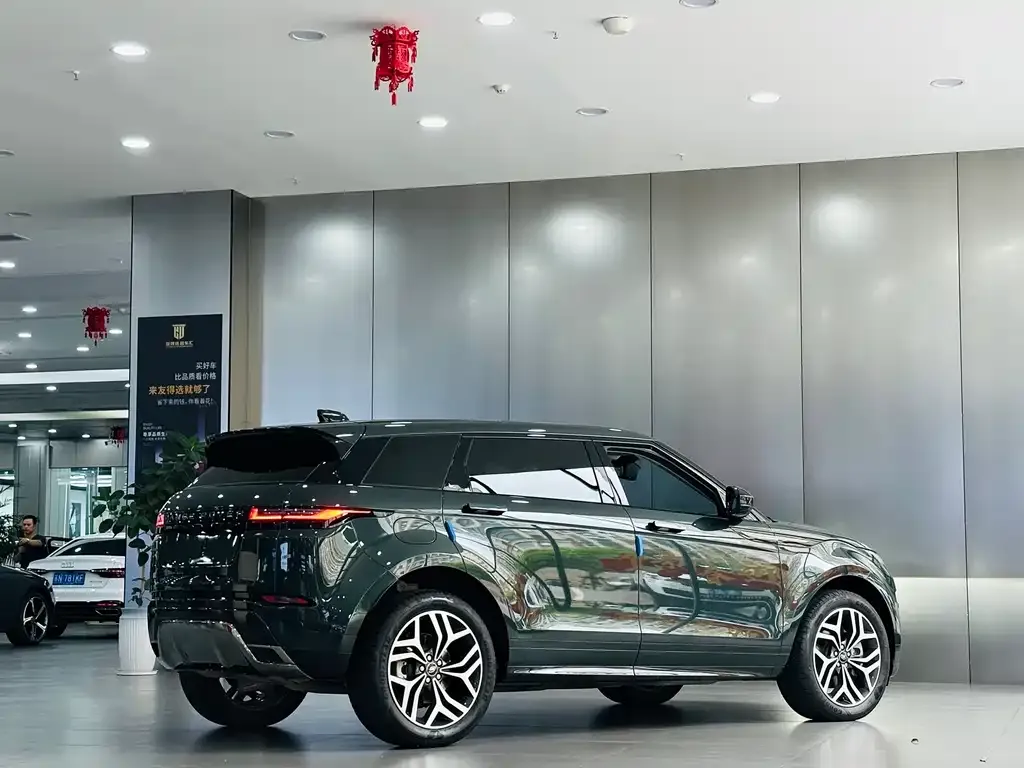 Land Rover Evoque — фото 10