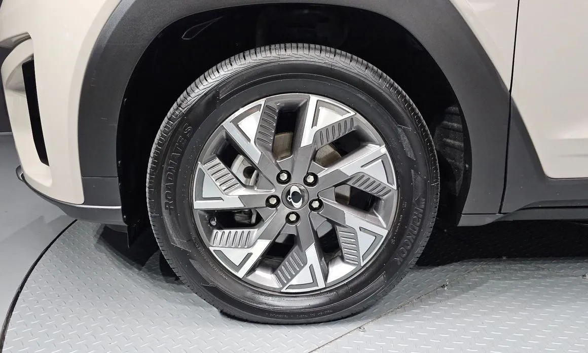 KG Mobility (Ssangyong) Torres — фото 7