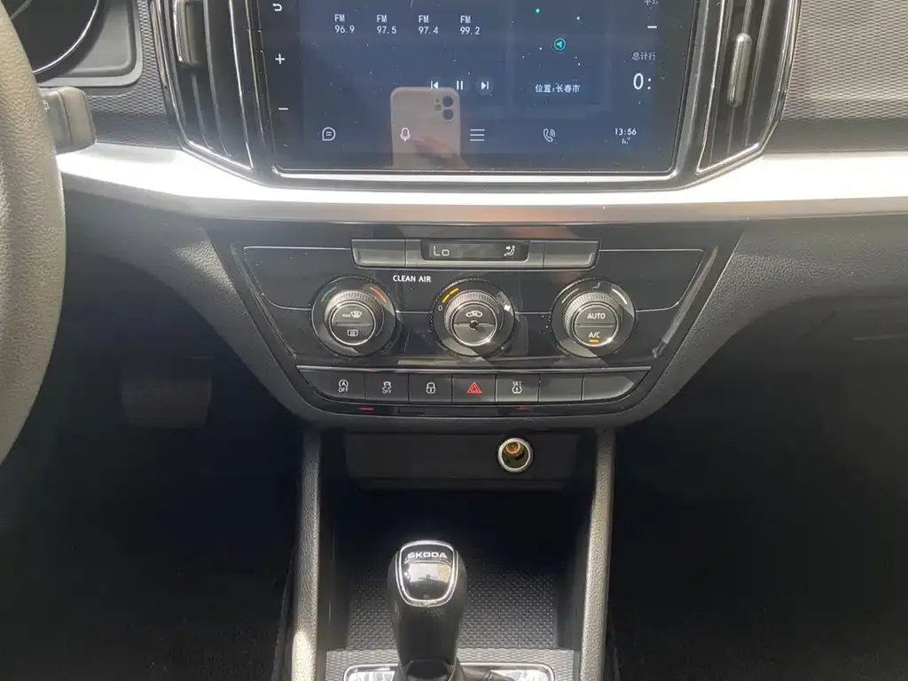 Skoda Kamiq — фото 5
