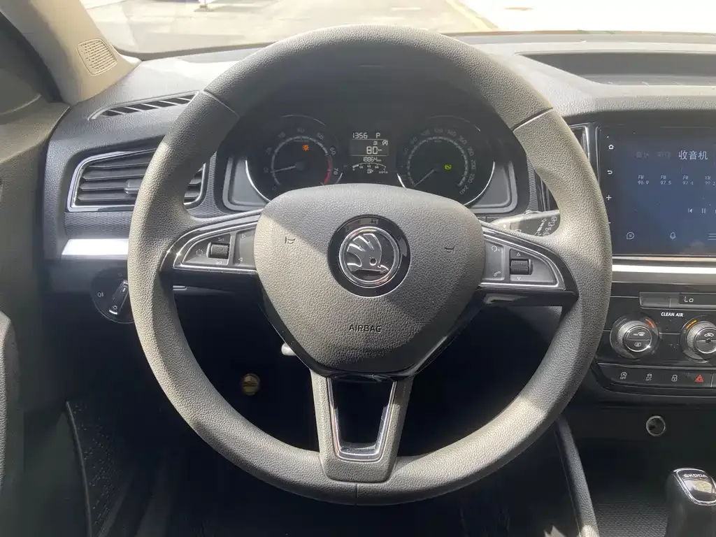 Skoda Kamiq — фото 10