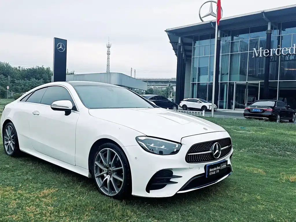 Mercedes-Benz E-Class (Import) — фото 4