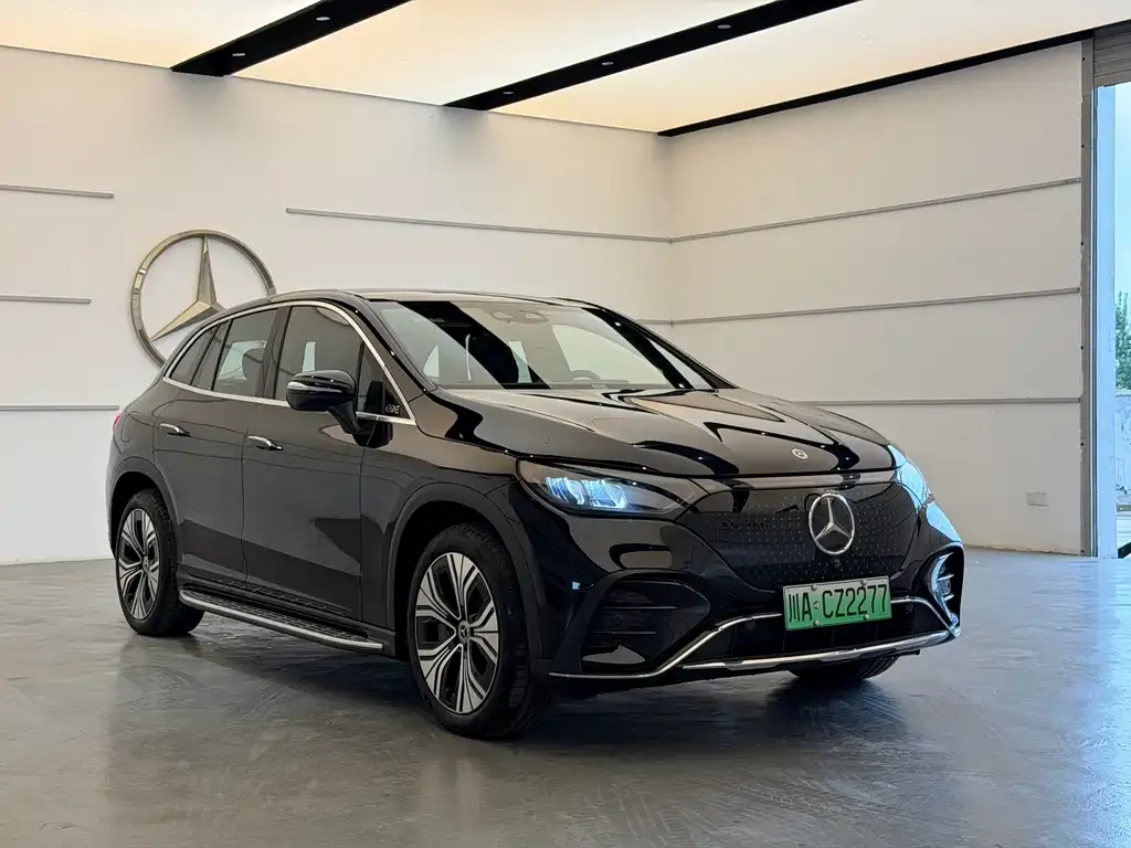 Mercedes-Benz EQE SUV — фото 9