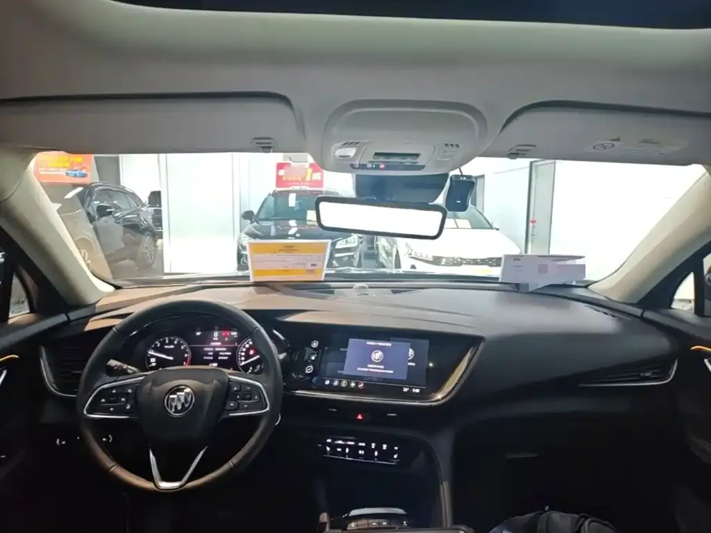 Buick Envision Plus — фото 2