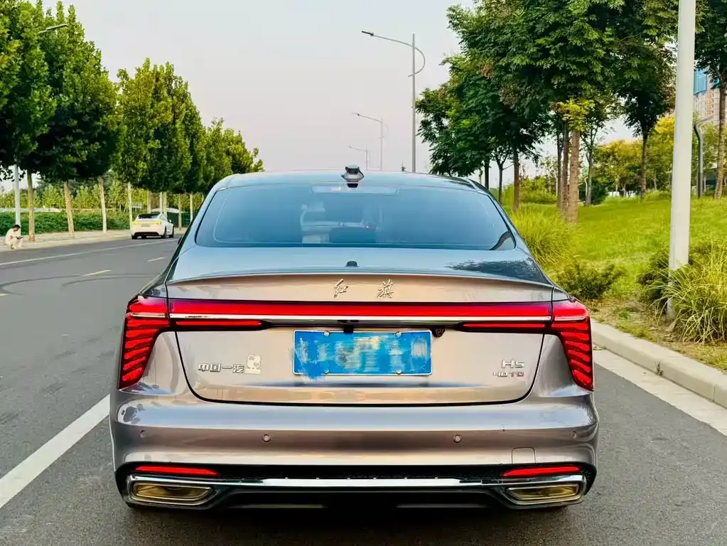 Hongqi H5 — фото 3