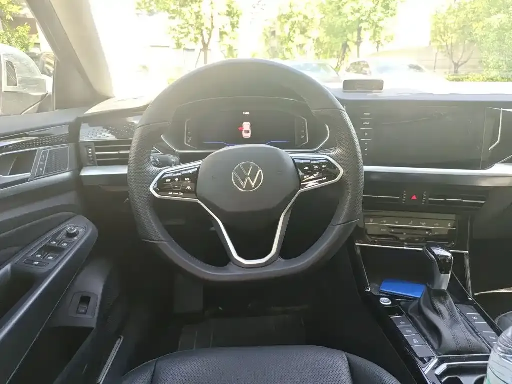 Volkswagen Passat — фото 4