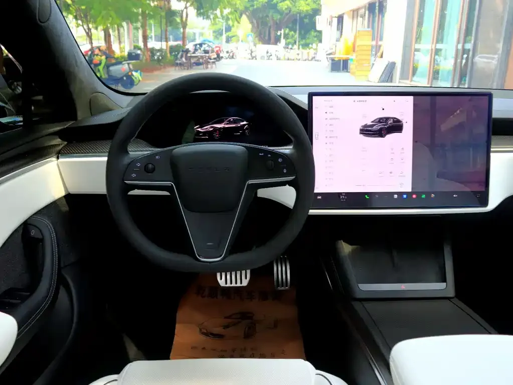Tesla Model S — фото 3