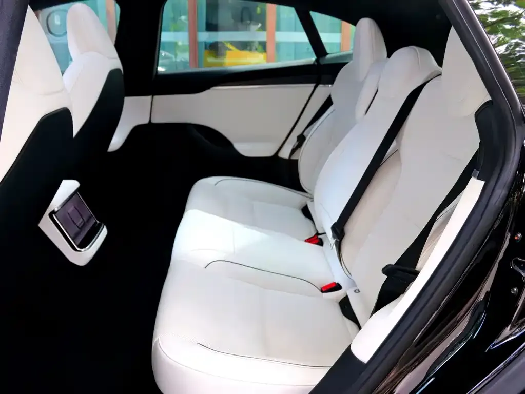 Tesla Model S — фото 9