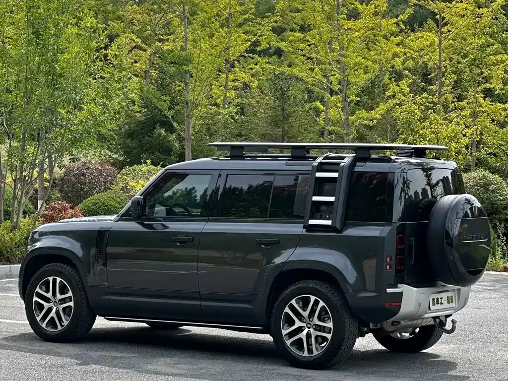 Land Rover Defender — фото 9