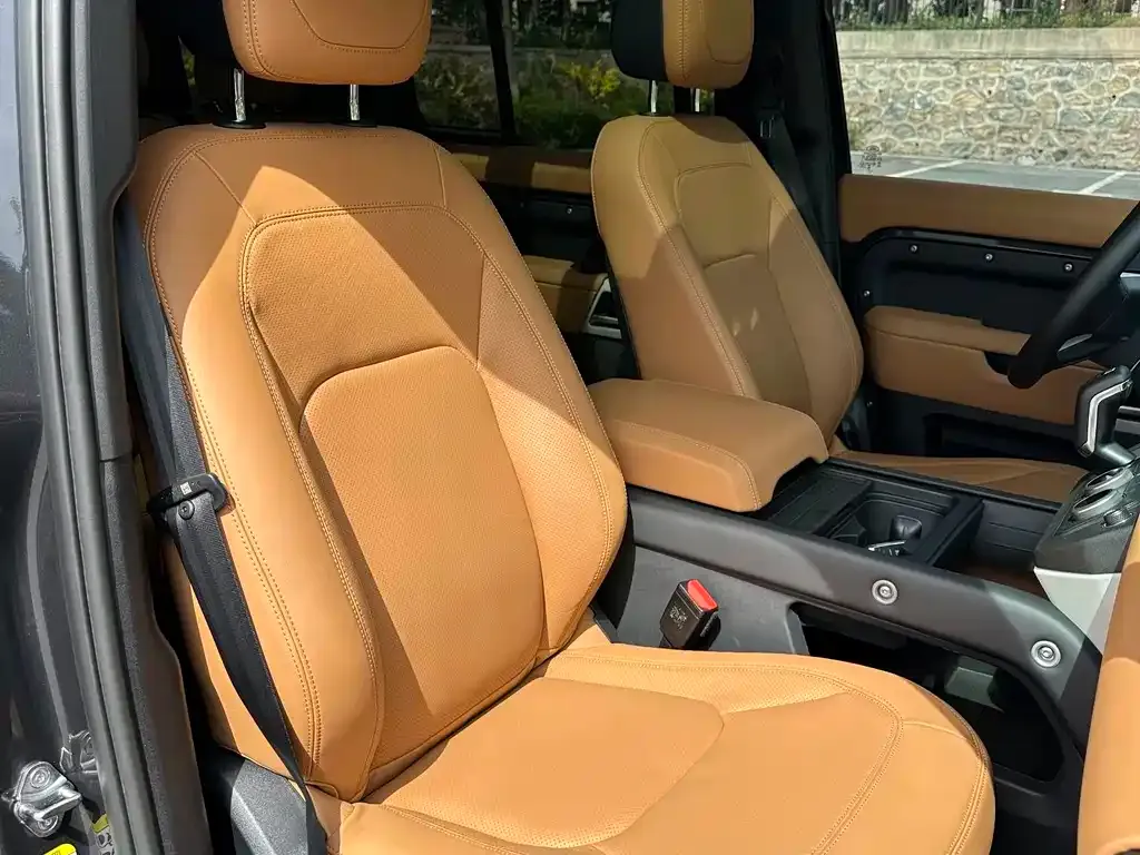 Land Rover Defender — фото 4