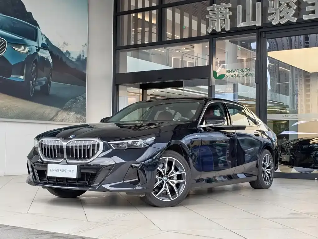 BMW i5 — фото 1