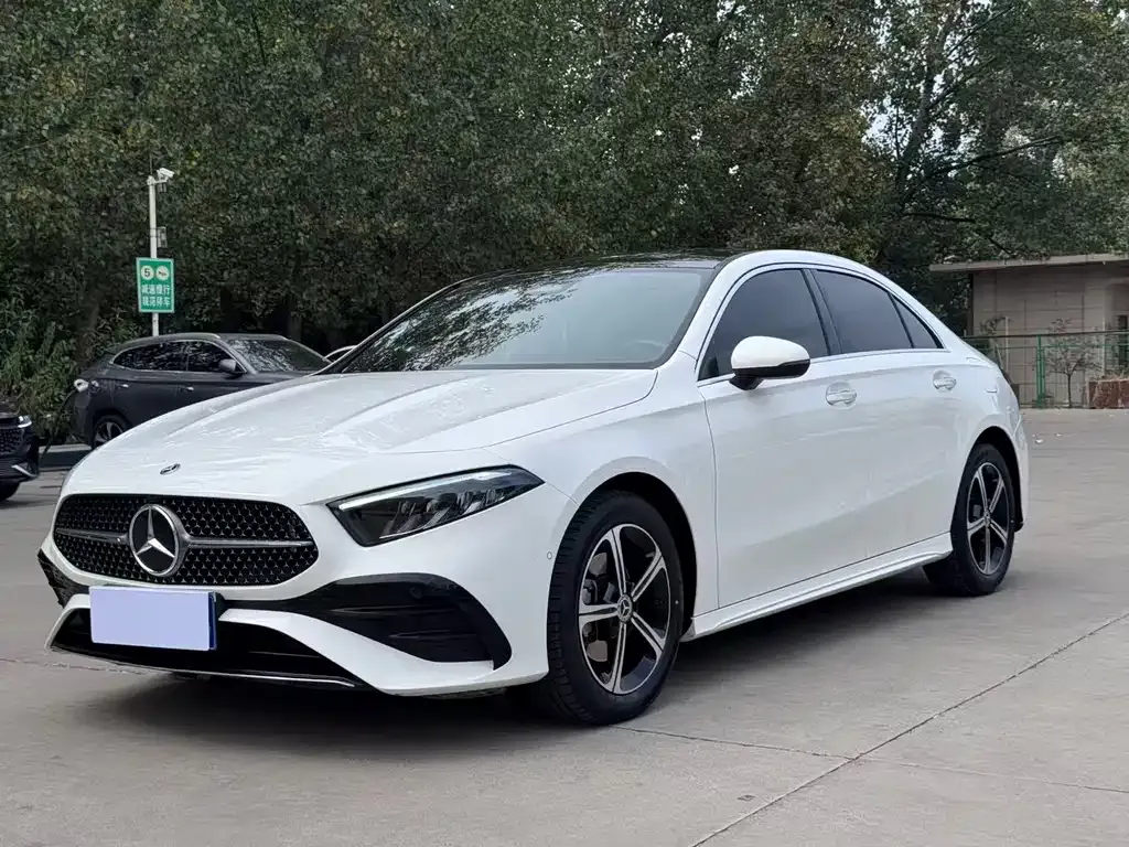 Mercedes-Benz A-Class — фото 1