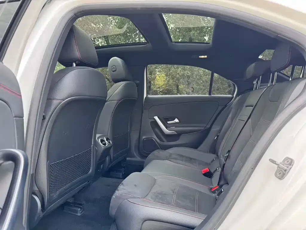 Mercedes-Benz A-Class — фото 10