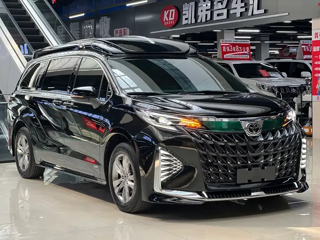 Toyota Sienna — фото 10