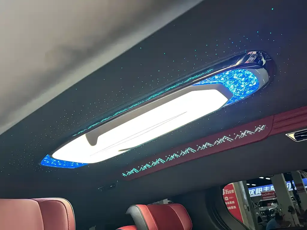 Toyota Sienna — фото 6
