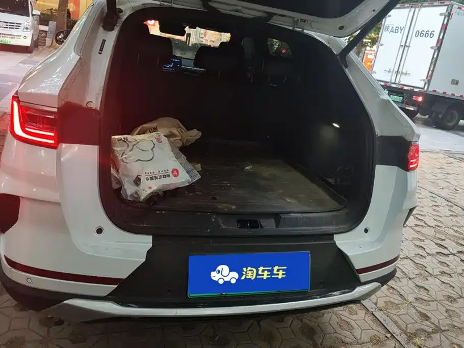 BYD PLUS New Energy — фото 9