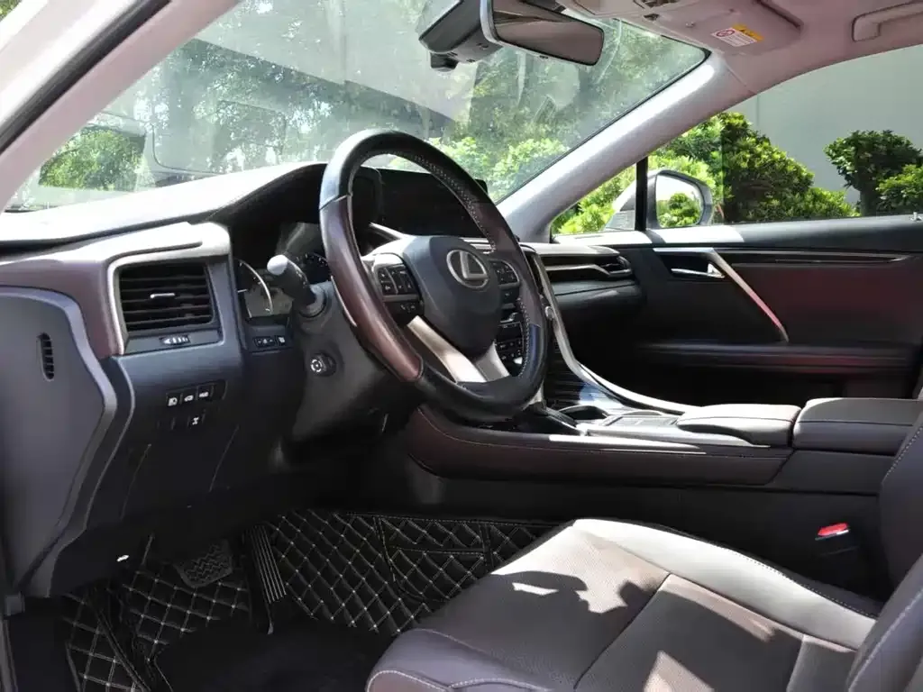 Lexus RX — фото 2