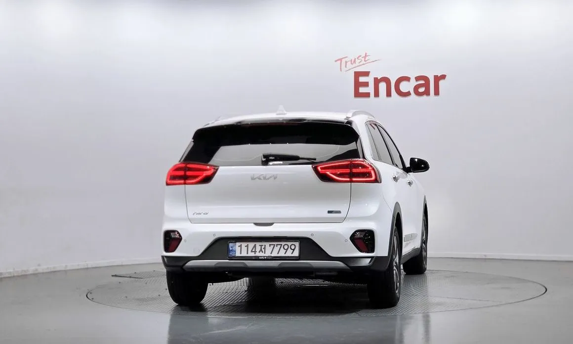 Kia Niro — фото 10