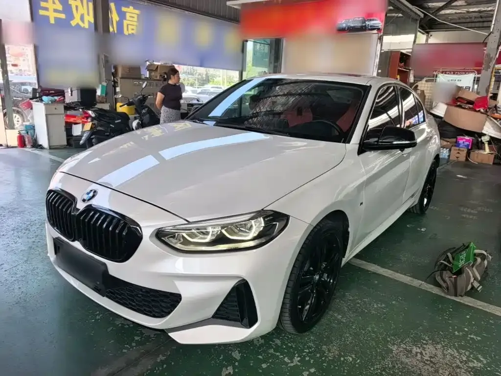 BMW 1 Series — фото 1