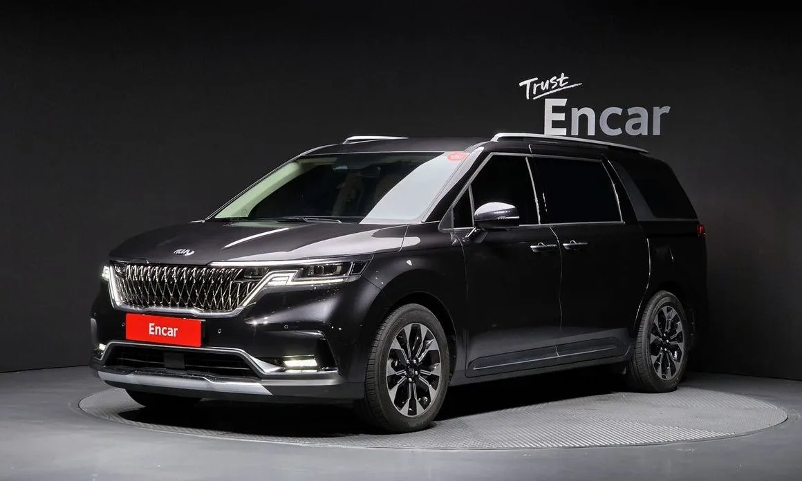 Kia Carnival — фото 1