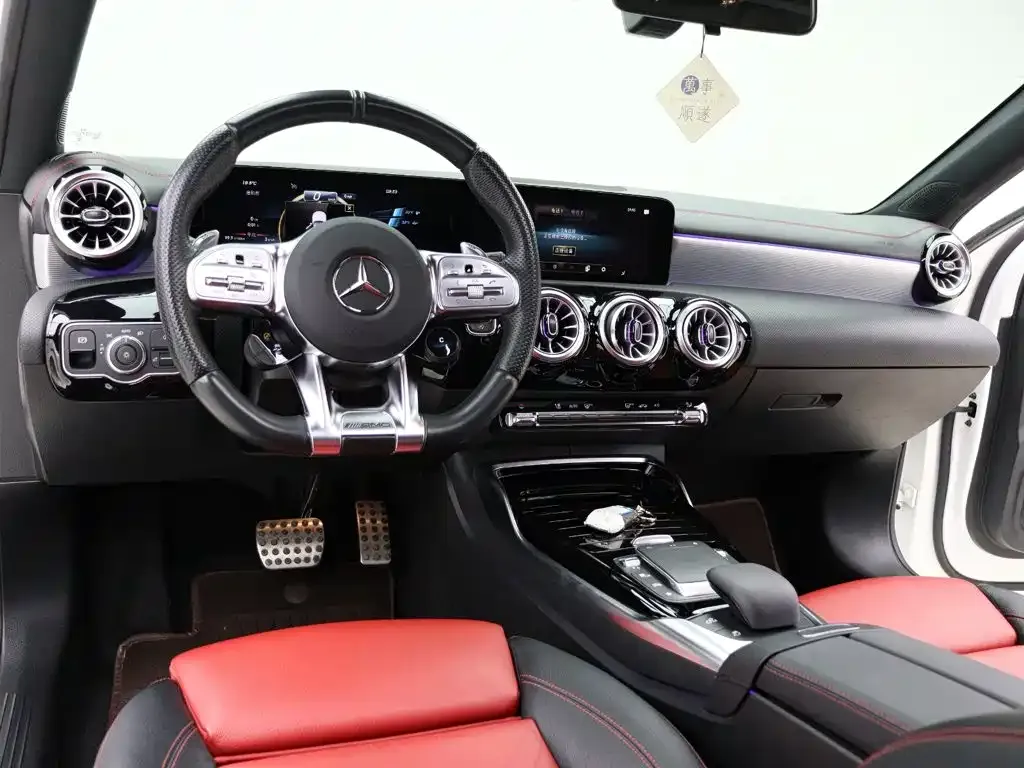 Mercedes-Benz A-Class AMG — фото 4
