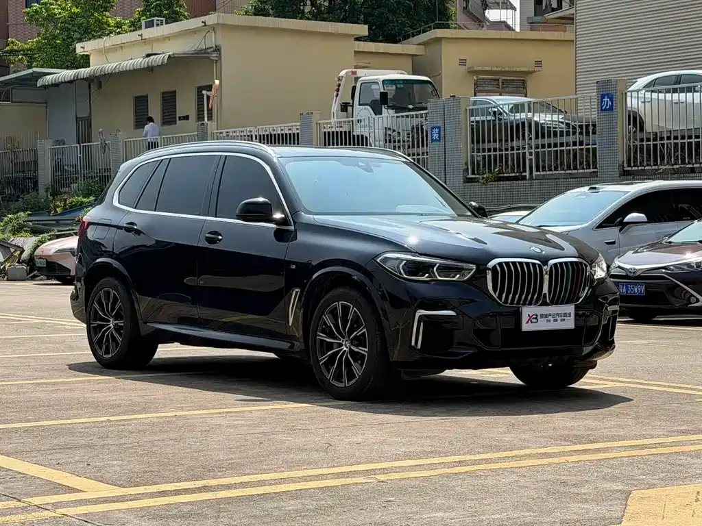 BMW X5 — фото 9
