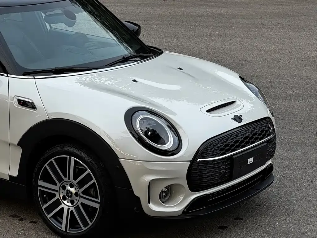 MINI Clubman — фото 2